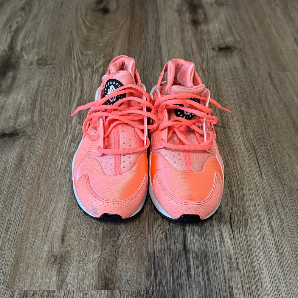 Nike Coral Huaraches